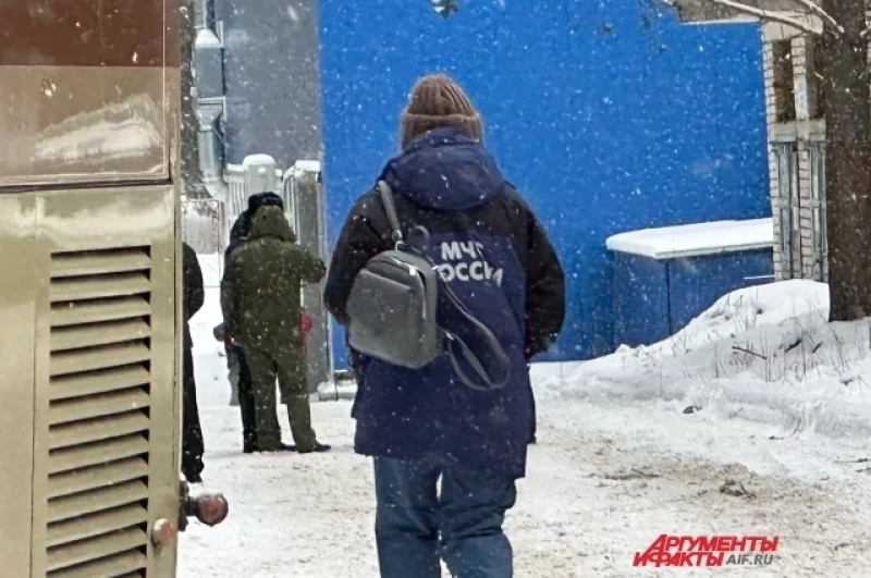 Все экстренные службы на месте.