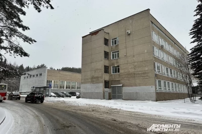 Трое пострадавших доставлены в больницы.