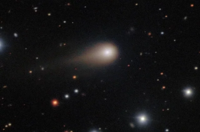 Замеченный ещё в июле 3I/ATLAS стал третьим в истории подтверждённым объектом из других звёздных систем, залетевшим в нашу родную Солнечную. 