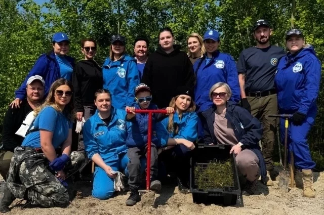 Комитет семей воинов Отечества и Гумкорпус Югры на экологической акции.