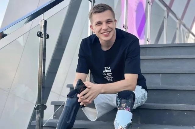 Борис Петриков разработал косметические оболочки для протезов ног