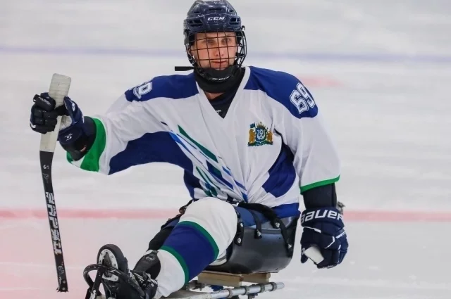 Тренировки на льду и в зале проходят практически ежедневно.