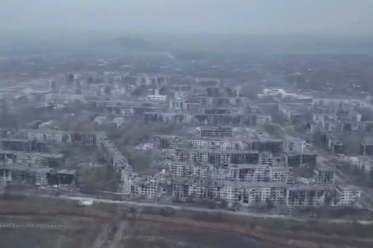 Эксперт предупредил о возможном сценарии «Азовстали» на механическом заводе в Мирнограде