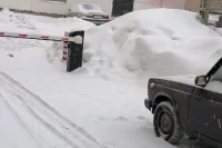 В Оренбурге наблюдаются массовые заторы из-за снега