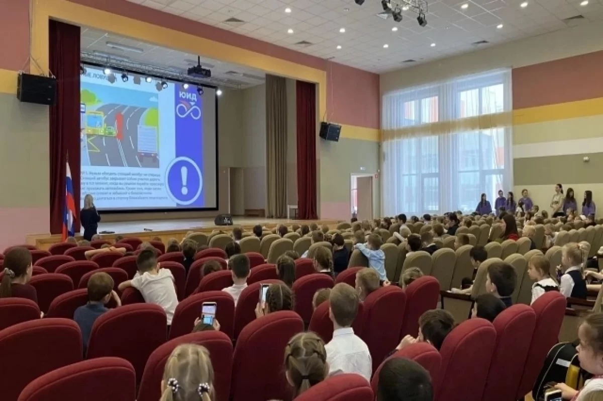 В Томском районе более 370 школьников получили световозвращающие элементы