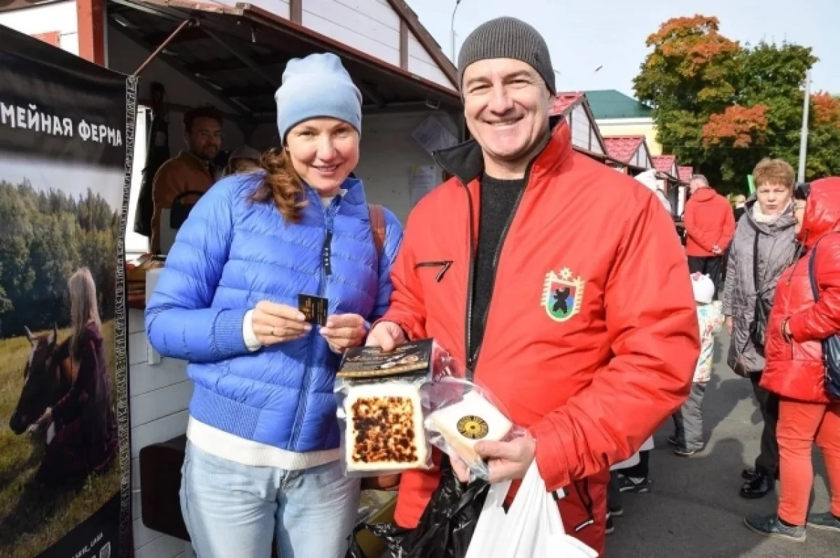 Парфенчиков признался, что его просят привезти из Карелии джин