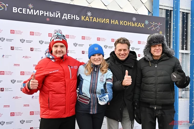 Почетными гостями фестиваля стали именитые фигуристы: Алексей Курашов, Светлана Журова, Николай Гуляев и Денис Тихомиров.