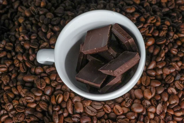 У какао и шоколада выявлено много полезных эффектов, сопоставимых с лекарствами.