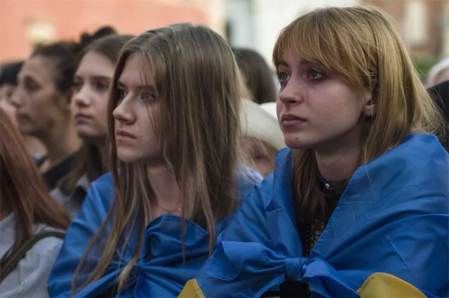 Украинские беженки, приехав во Францию, не только разрушают семьи, но и покушаются на потенциальных женихов.