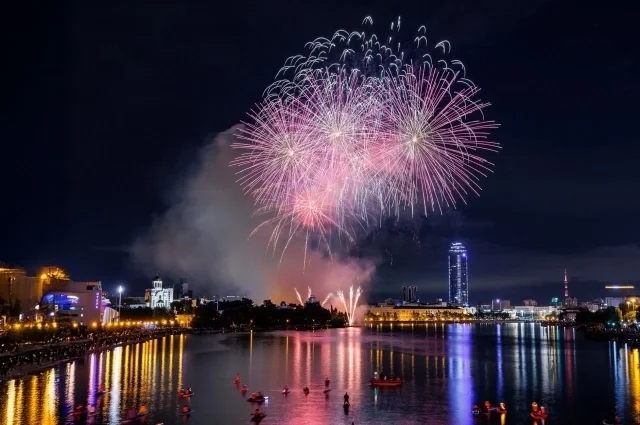 Большинство жителей уральской столицы любят свой город.