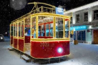 Сказочный трамвай на площади Ленина в Ельце.
