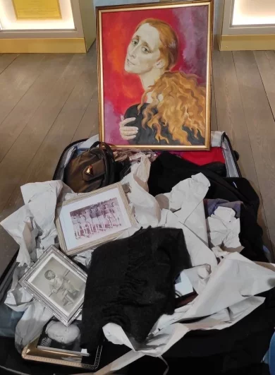 Портрет, а также личные вещи супругов из квартиры в Мюнхене.