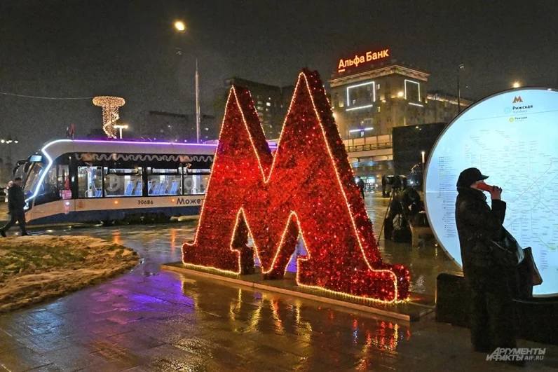 Особенно рады нововведению студенты МИИТа, для которых появился еще один удобный способ добираться на учебу.