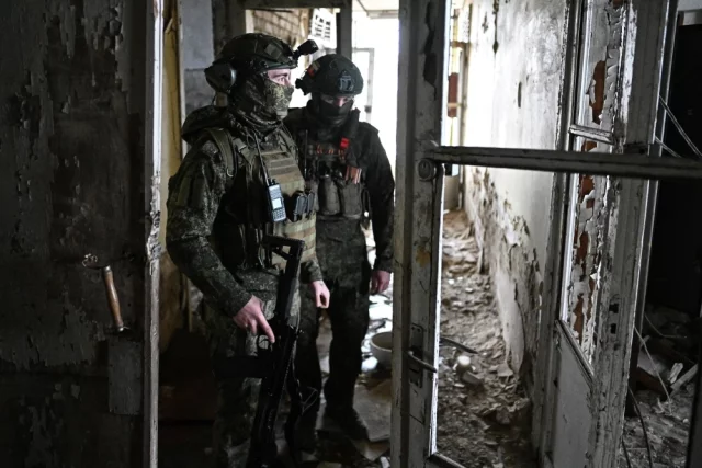 Работа связистов 349-го отдельного батальона связи 67-й мотострелковой дивизии 25-й армии группировки войск «Запад» ВС РФ.