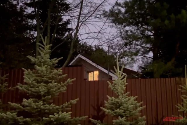 Территория с домом Долиной больше похожа на резиденцию.