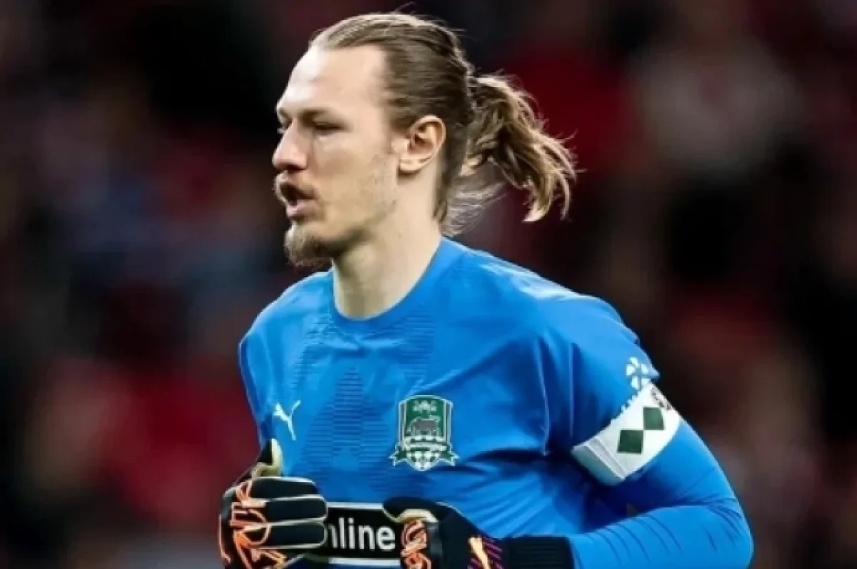 Российский голкипер ПСЖ Сафонов не знает, в какой момент сломал руку