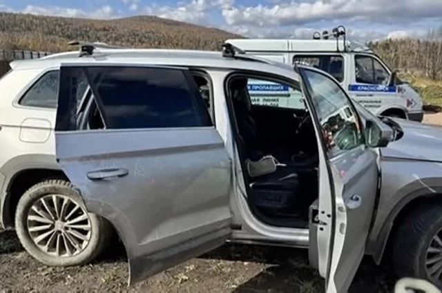 Почему Усольцевы покинули турбазу, отъехали пару сотен метров и оттуда пошли в тайгу, если они намечали недолгую прогулку? Ведь гораздо логичнее было бы оставить машину на турбазе и идти от нее.