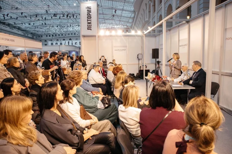 Дискуссия получилась очень живой и открытой. Люди не хотели расходиться.