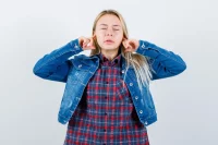 Шум постоянно преследует городского жителя.