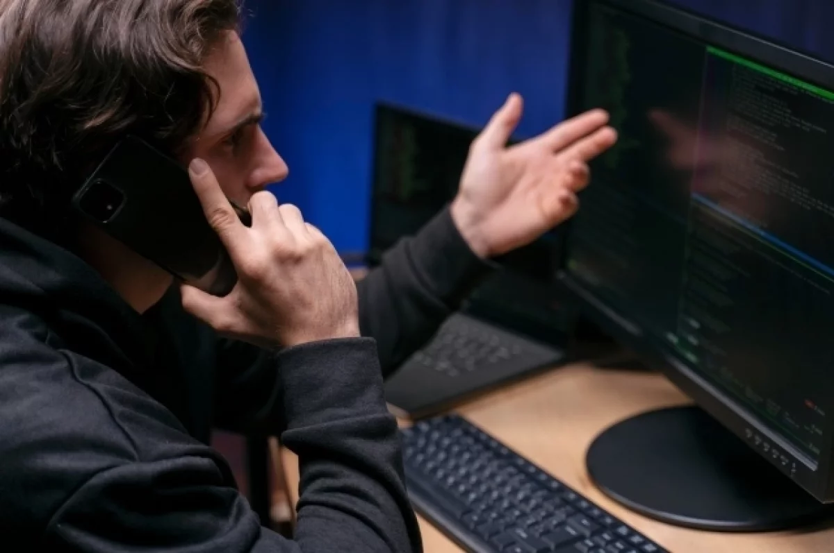 МВД назвало иностранные мессенджеры главным инструментом кибермошенников в России