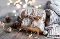 Подарки своими руками могут быть как самостоятельными, так и отличным дополнением к основному