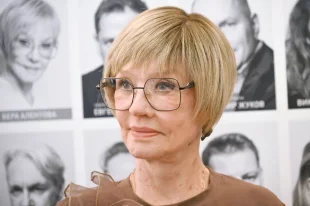 О смерти Веры Алентовой сообщили в театре имени Пушкина, где актриса проработала более 60 лет.