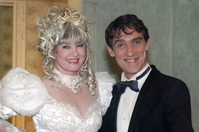 Для актрисы было особым удовольствием потратить несколько дней на выбор наряда.