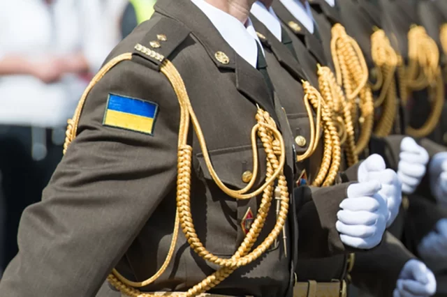 Курсантов четвертого и пятого курса теперь будут отправлять на фронт.