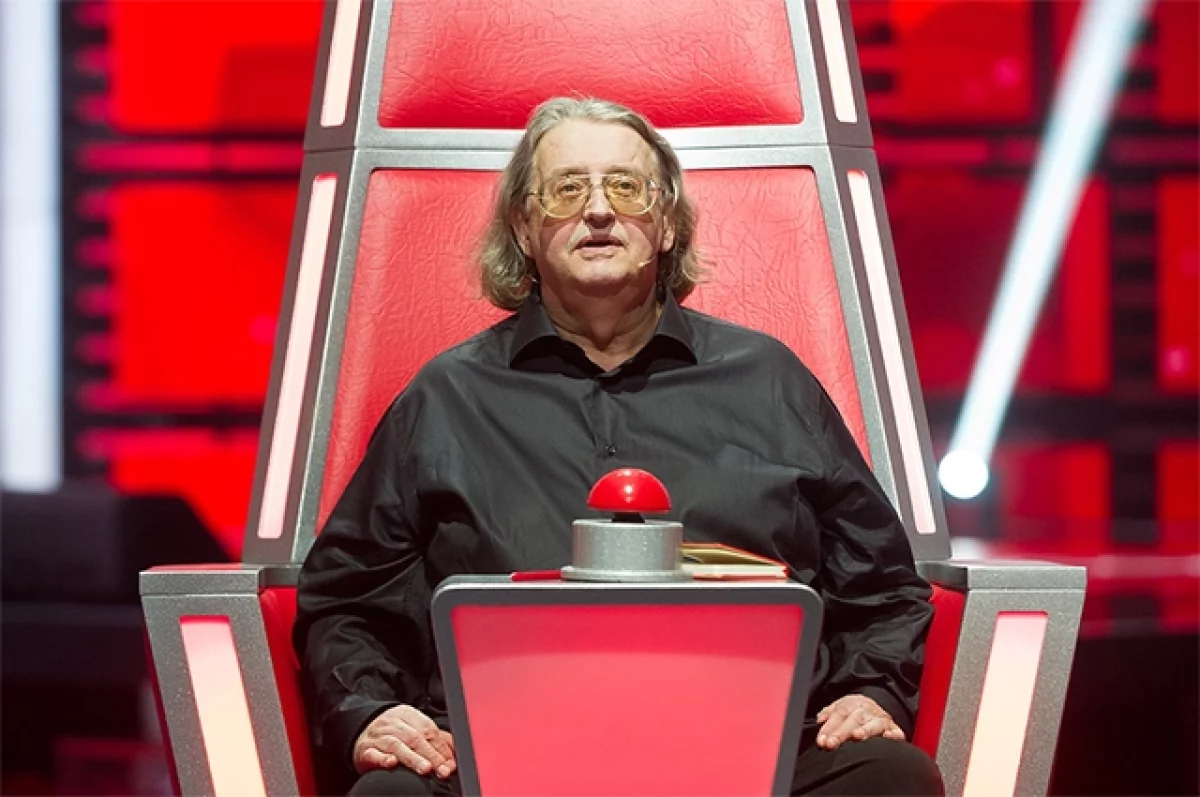 Каталка и капельницы. Градский снимался в Голосе через не могу