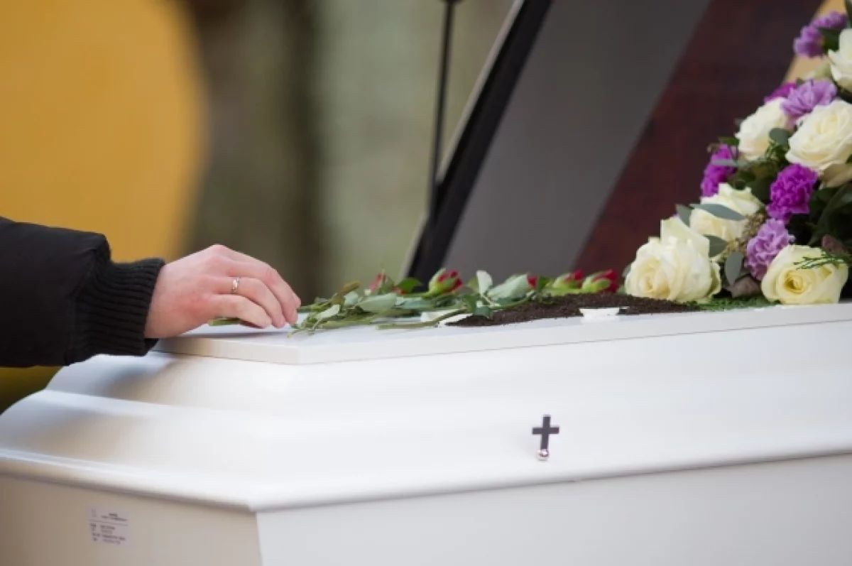 Скончалась последняя из всемирно известных пятерняшек Дион