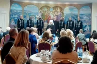 Митрополит Белгородский и Старооскольский Иоанн и Архиерейский хор приветствовали гостей вечера.