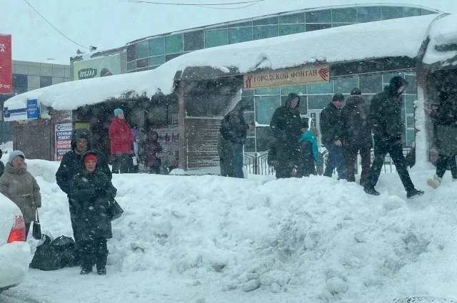 Горожане часами ждут автобусов