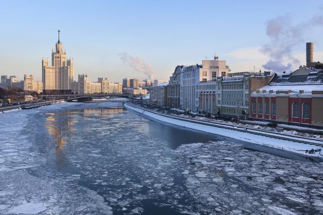 Москву накрывают морозы. 
