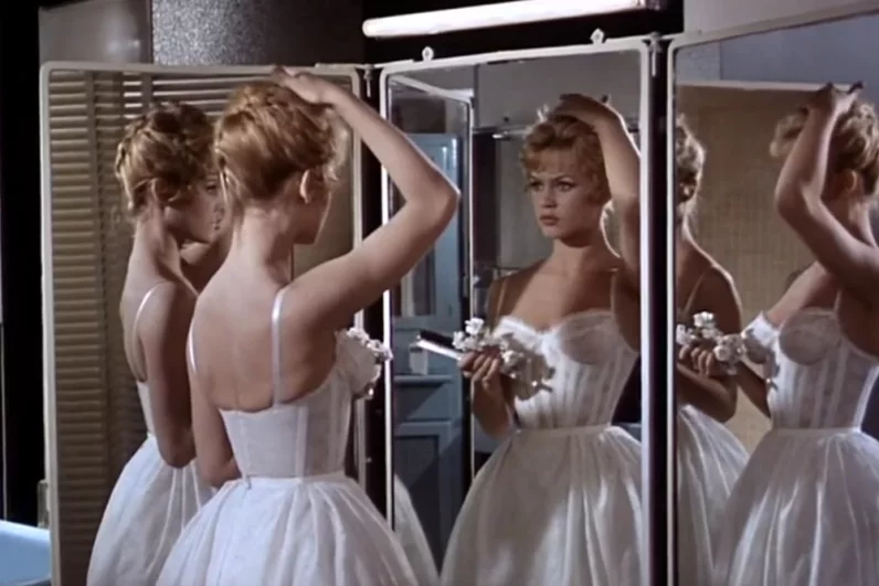 1957 год. Бриджит Бардо в фильме «Парижанка».