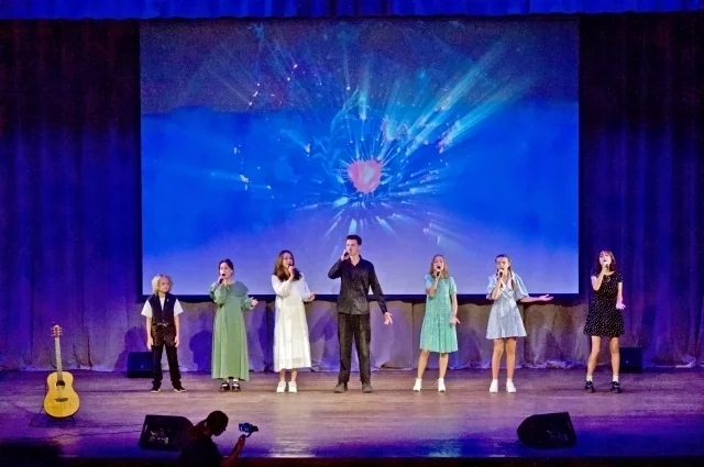 «Искусство как терапия» – дети поют, а бойцы возвращаются к жизни.