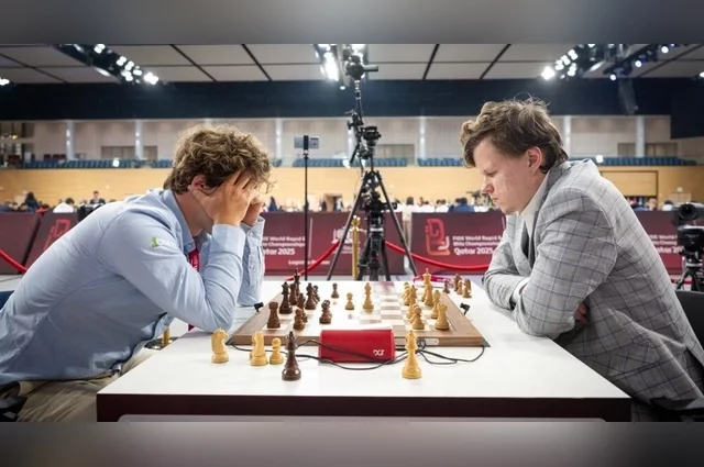  Партия стала напряжённой битвой, в которой российский гроссмейстер, игравший белыми, блестяще реализовал свой стратегический замысел. 