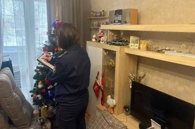 На месте ЧП работали следователи СКР.