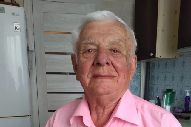 Бывший узник нашёл себе дело по душе — несколько лет изучал «развесистое» генеалогическое древо семьи до седьмого колена. 