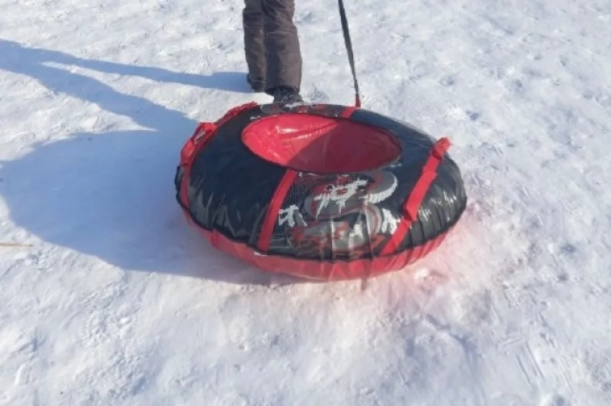 Югорчанам напомнили о соблюдении правил при катании на тюбингах