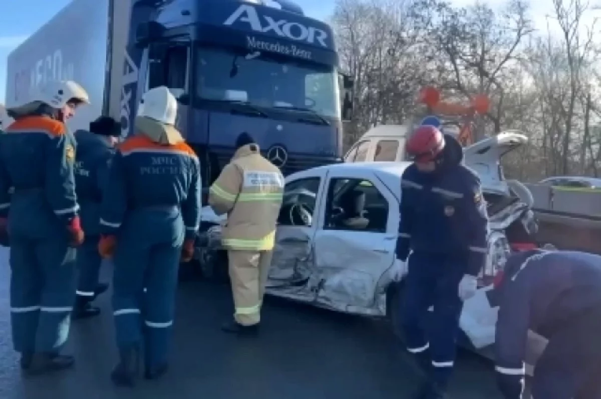 Опубликовано видео с ДТП с четырьмя погибшими на трассе М-4 «Дон»