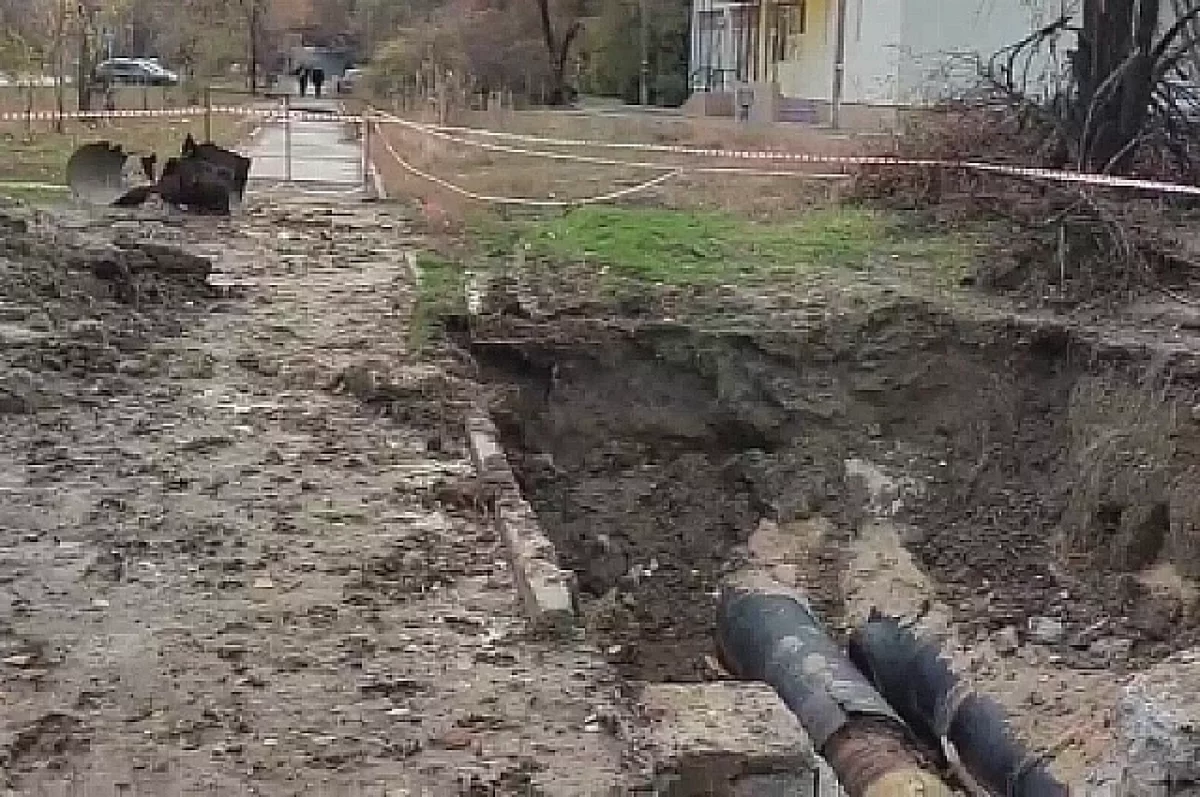 Жители трёх районов Ростова остались без воды