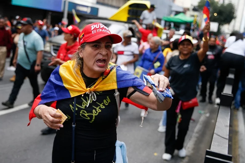 Протесты из-за похищения Мадуро в Венесуэле.