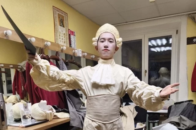 Ли Синьрон из Китая работает в хоре Пермского театра оперы и балета.