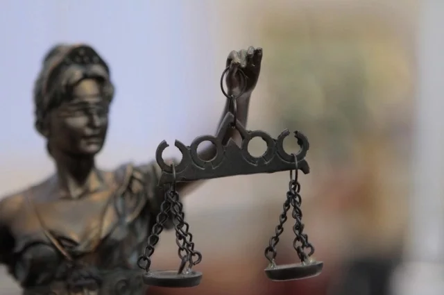 Устанавливаются обстоятельства произошедшего