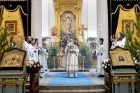 В этом году праздничная программа вновь соединяет богослужения, культурные события и семейные форматы отдыха.