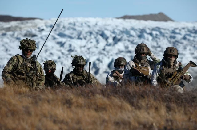 Датские вооруженные силы во время военных учений.