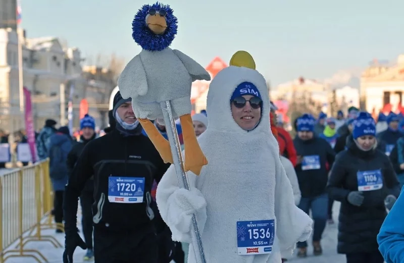 Это настоящий сибирский парадокс, демонстрирующий силу духа и любовь к экстриму.