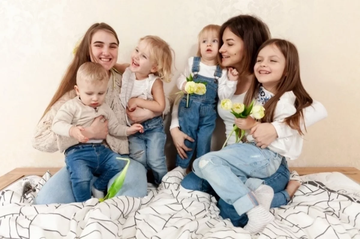 В Брянской области многодетным матерям расширили пенсионные права