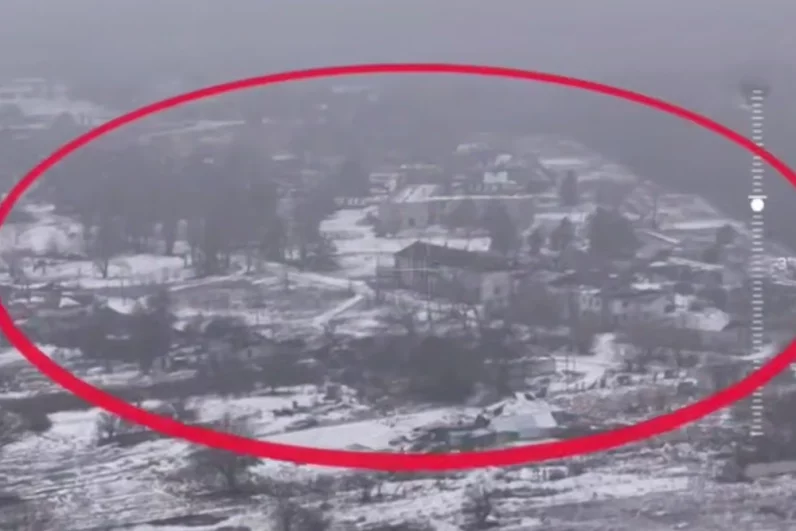 Благодаря работе штурмовых групп, артиллерийских расчётов и операторов БПЛА удалось уничтожить укреплённые позиции, оборонительные сооружения и огневые средства противника.