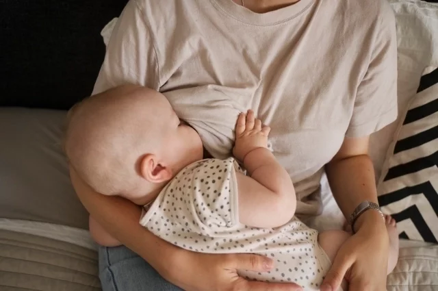 Телесный контакт мамы и младенца очень важен